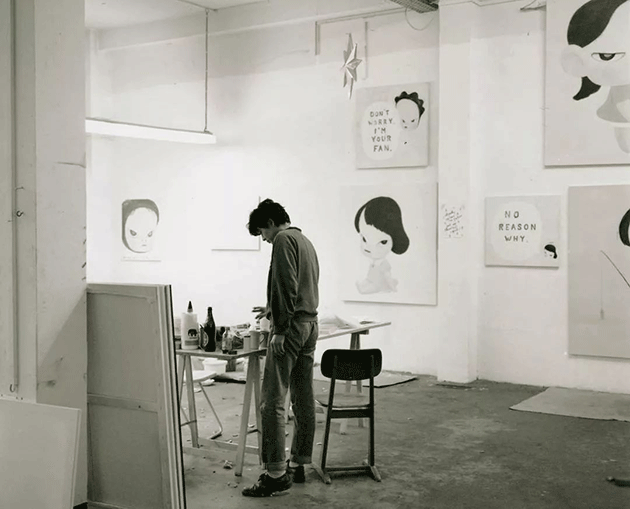 奈良美智於科隆工作室，1995年